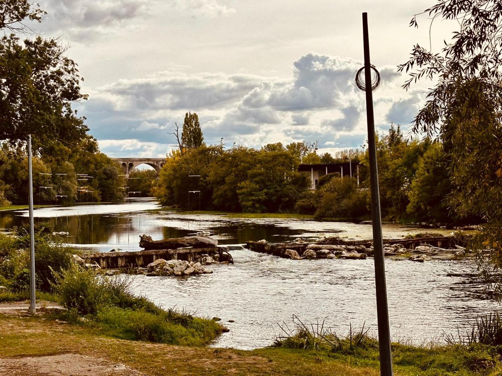 L'Escale En Amerique - Home Homy Saint-Florent-sur-Cher Esterno foto